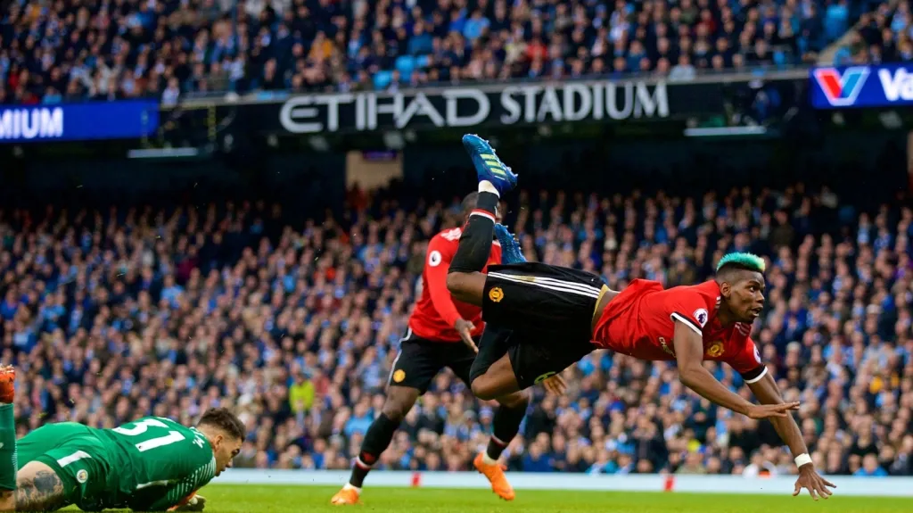 Pogba dává první gól Manchesteru City