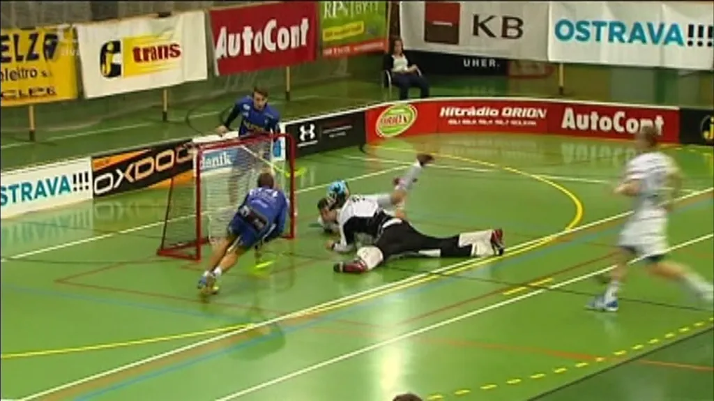 Sestřih a ohlasy z utkání extraligy florbalistů: Vítkovice - Chodov