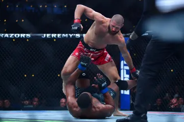 Jiří Procházka porazil Jamahala Hilla