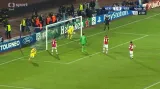 Gól v zápase Neapol - Arsenal: Callejón přehodil gólmana - 2:0 (90.+3. min.)