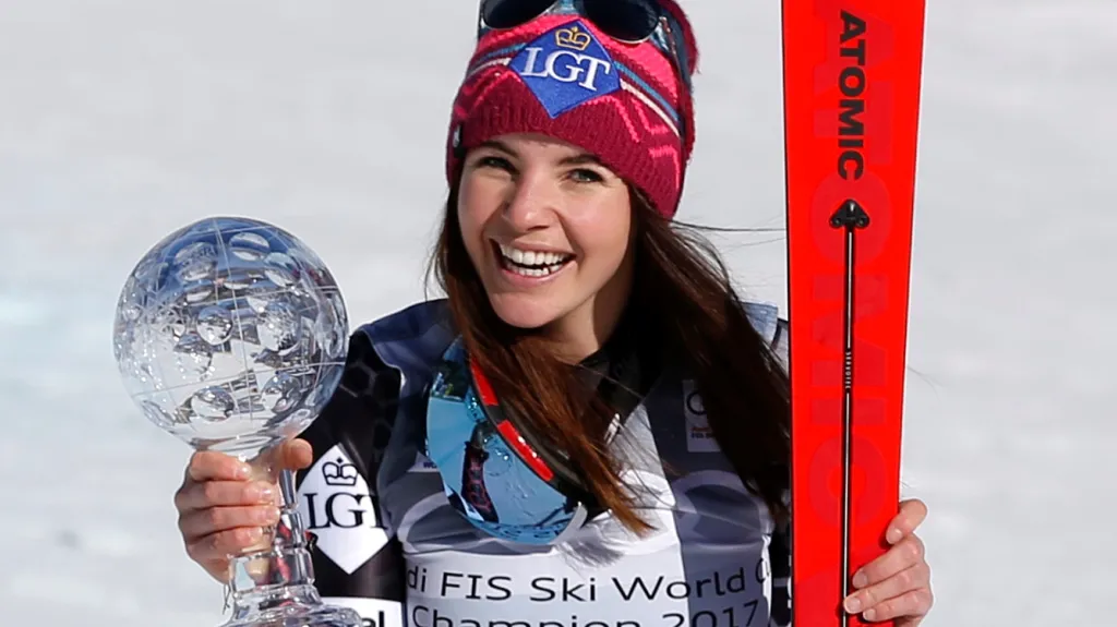 Tina Weiratherová s malým křišťálovým glóbem