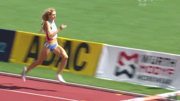 Vítězný rozběh Jíchové na 400 m překážek s ohlasem