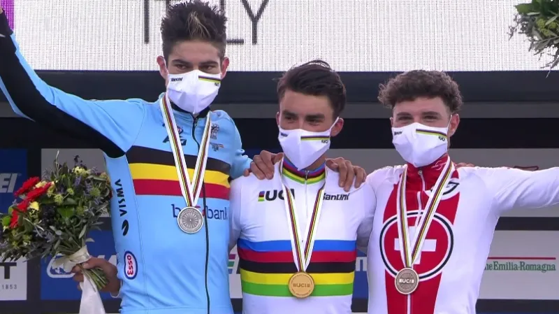 Alaphilippe uťal čekání Francie na zlato, Hirt dojel na 59. místě