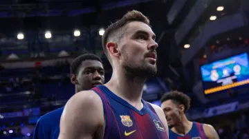 Satoranský pomohl 16 body Barceloně ukončit sérii porážek v El Clásicu