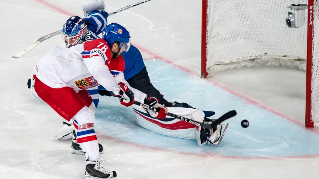 Robin Hanzl proměňuje nájezd proti Finsku