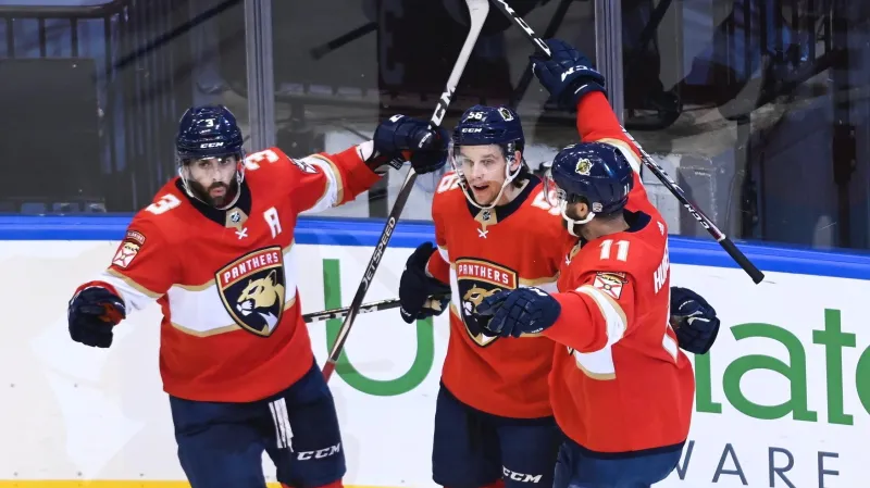 Hráči Floridy se radují z branky