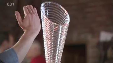 Trofej pro vítěze Tour je inspirována kolem Laurin a Klement