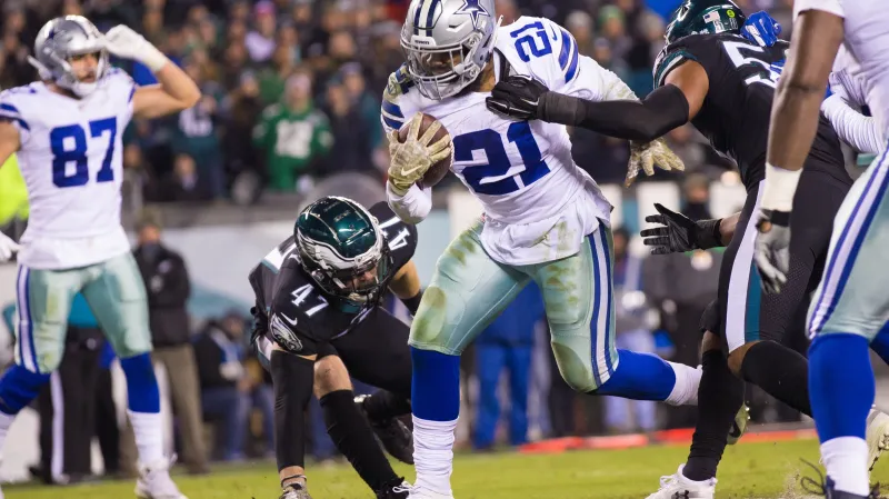 Ezekiel Elliott uniká obraně Philadelphie