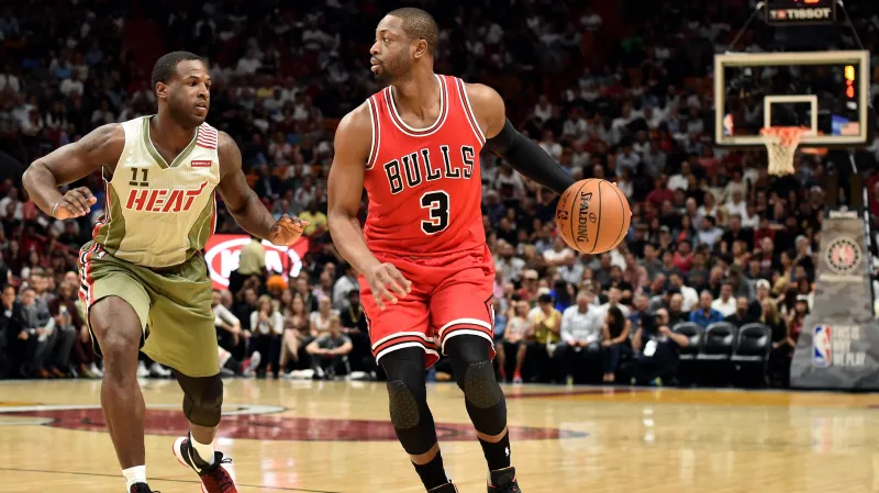 Dwyane Wade na palubovce Miami