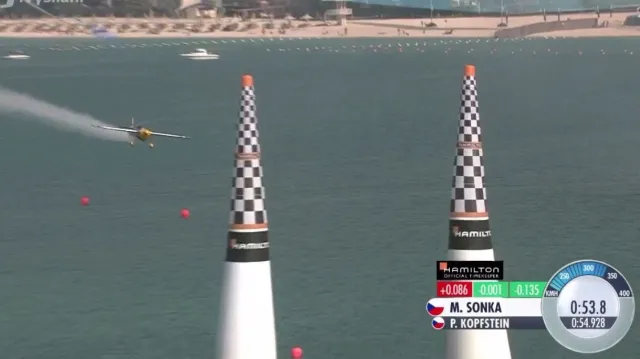 Šonka vs. Kopfstein v 1. kole play-off v Abú Zabí