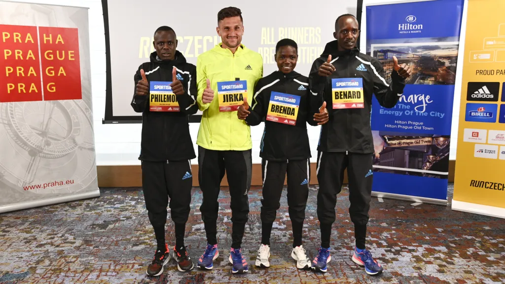 Elitní běžci před Pražským půlmaratonem
