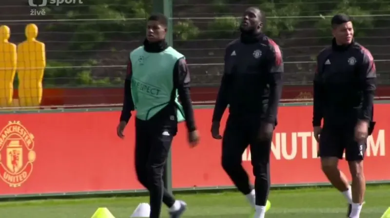 Manchester United se vrací do LM, Barcelonu čeká Juventus