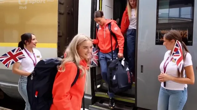 Do Paříže dorazila skupina 71 britských olympioniků