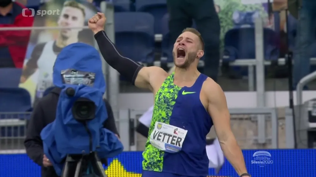Vetter hodil 97,76 m, k Železného rekordu chyběl necelý metr