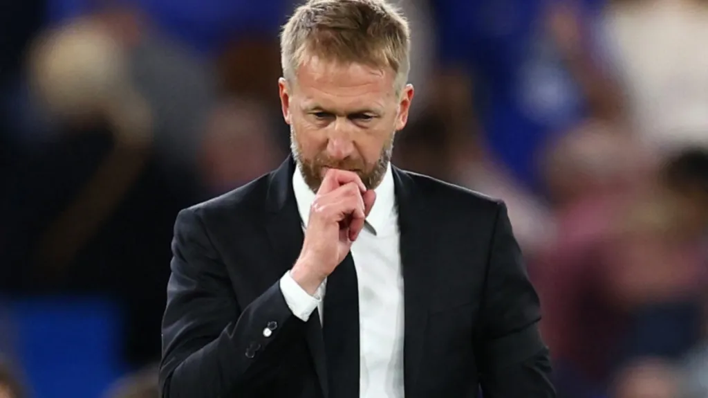 Zamyšlený Graham Potter