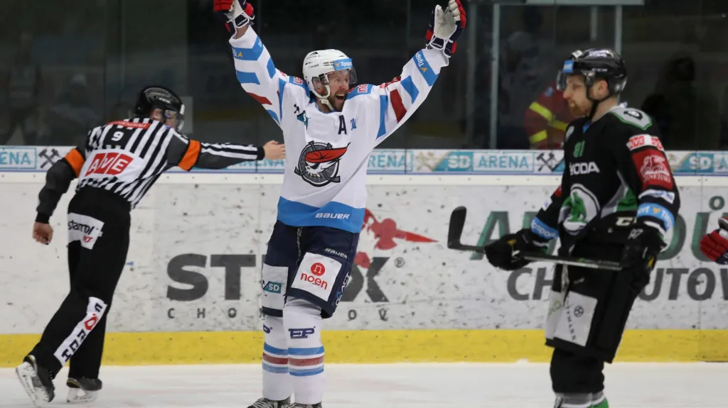 Ivan Huml se raduje z branky