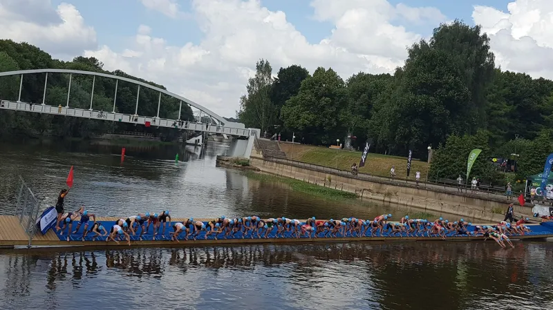 Start evropského šampionátu v triatlonu 2018