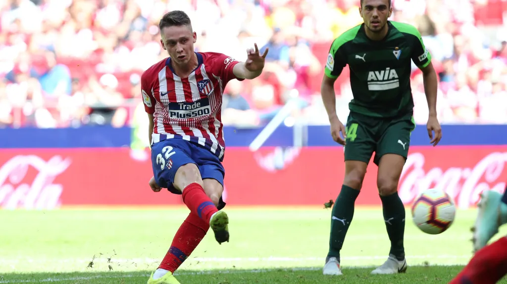 Borja Garces Moreno z Atlética Madrid vyrovnává proti Eibaru