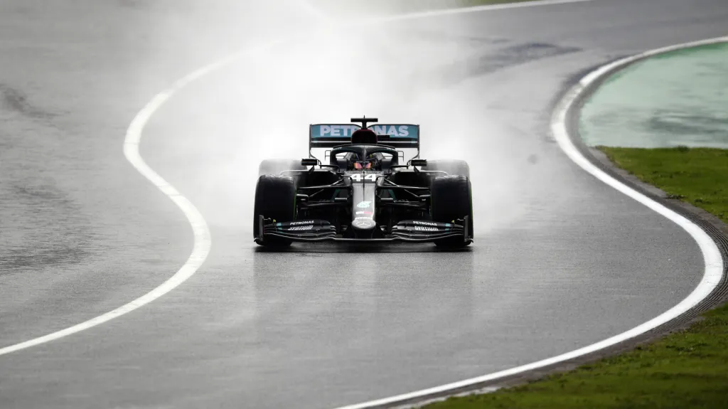 Lewis Hamilton ve Velké ceně Turecka