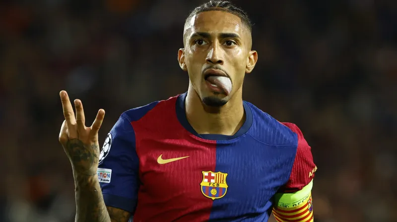 Raphinha z Barcelony dal tři góly Bayernu