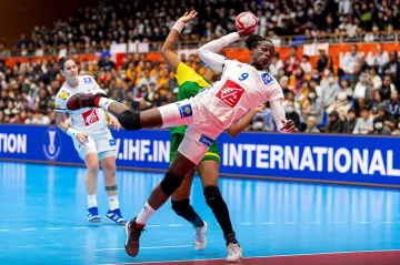 Utkání házenkářek Francie - Brazílie