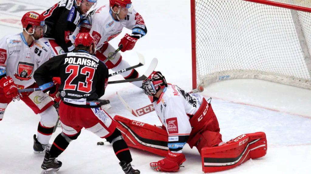 Utkání Třinec - Hradec Králové