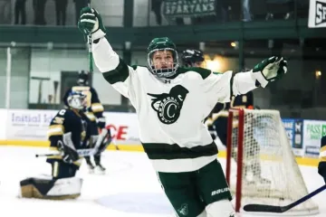 Útočník Castleton Spartans Josef Vyvial