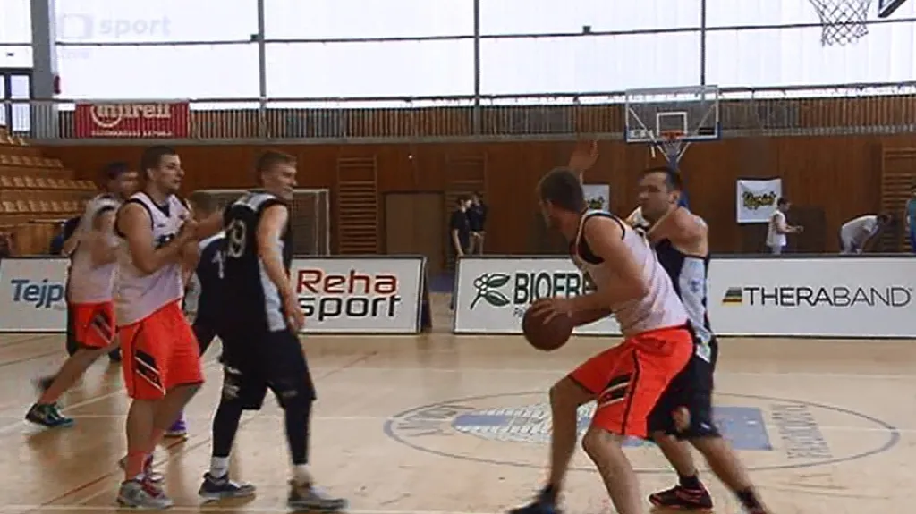 Louny hostily basketbalovou tour 3x3