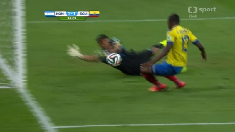 Gól v utkání Honduras - Ekvádor: E. Valencia - 1:1 (34. min.)
