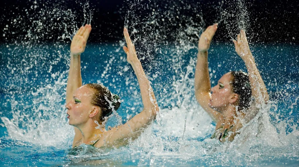 Synchronizované plavání