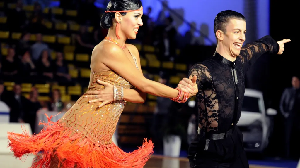 Taneční pár David Odstrčil s Tarou Bohakovou