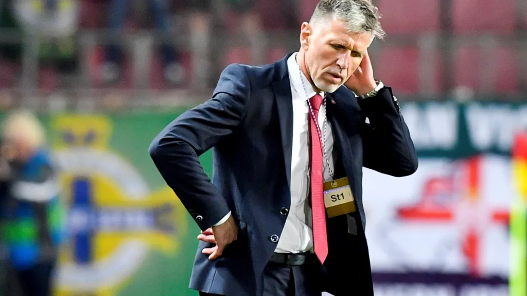 Trenér Jaroslav Šilhavý měl v utkání se Severním Irskem o čem přemýšlet