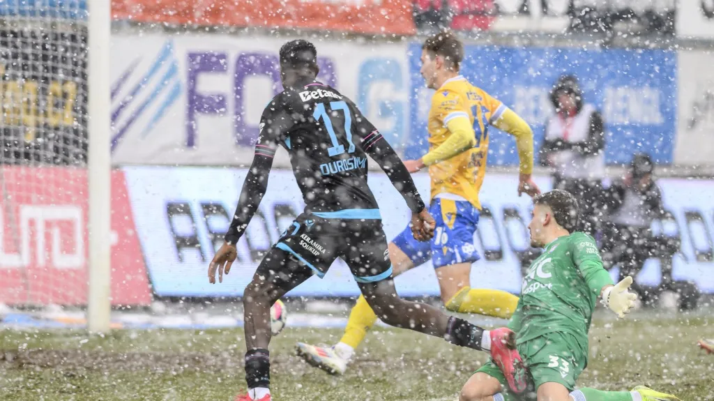 Rafiu Durosinmi zajistil dvěma góly Plzni výhru v Teplicích