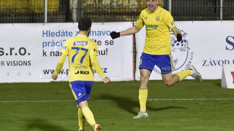 Tomáš Poznar se raduje z gólu