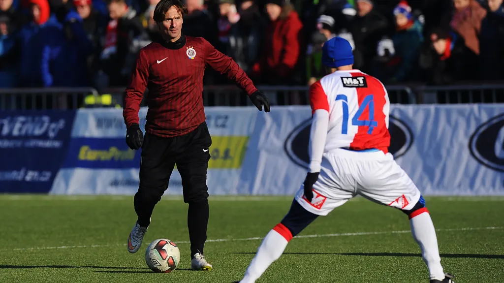 Jiří Novotný při jednom ze silvestrovských derby