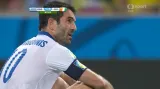 Šance v utkání Řecko - Pobřeží slonoviny: Karagunisova rána do břevna (68. min.)
