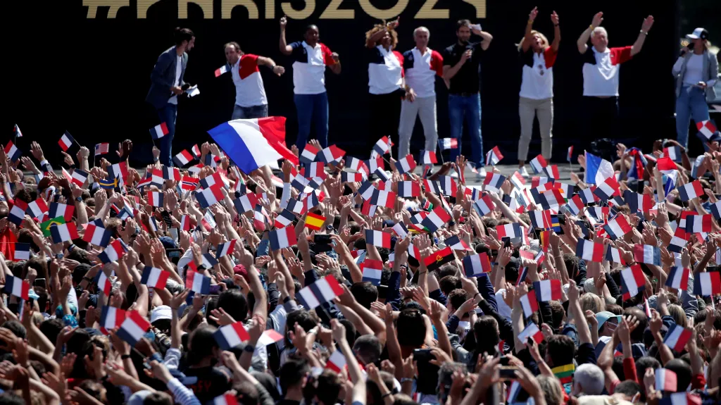Paříž při slavnostním zakončení olympiády