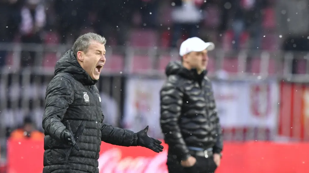 Trenér Sparty Pavel Hapal při pražském derby