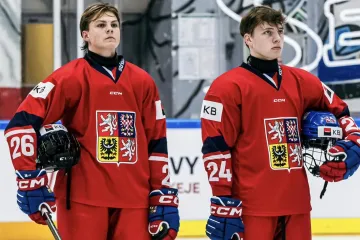 Čeští reprezentanti Holejšovský a Švancar na Hlinka Gretzky Cupu