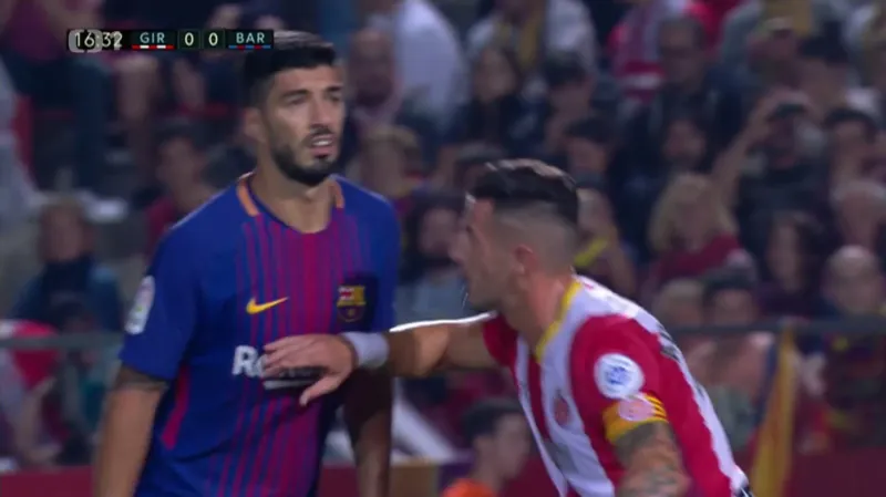 Barcelona zvítězila i díky dvěma vlastním gólům Girony