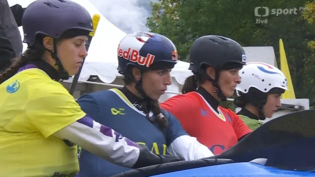 Sestřih kayakcrossu v Seu