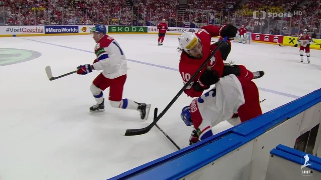 Ukázkový hit Gudase na švýcarského veterána Ambühla