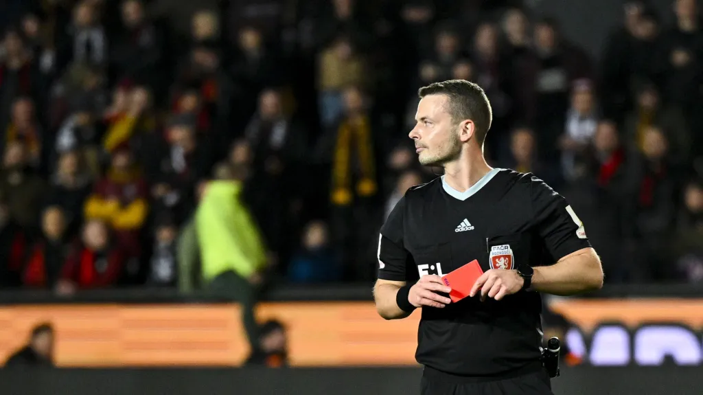 Rozhodčí Pavel Orel