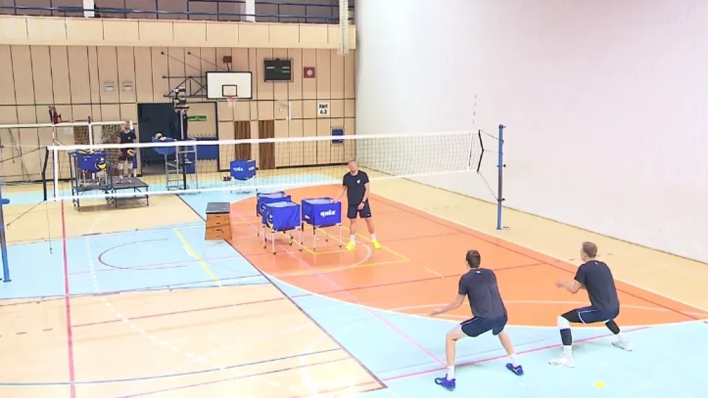 Volejbalisté si před startem ME zpestřují přípravu