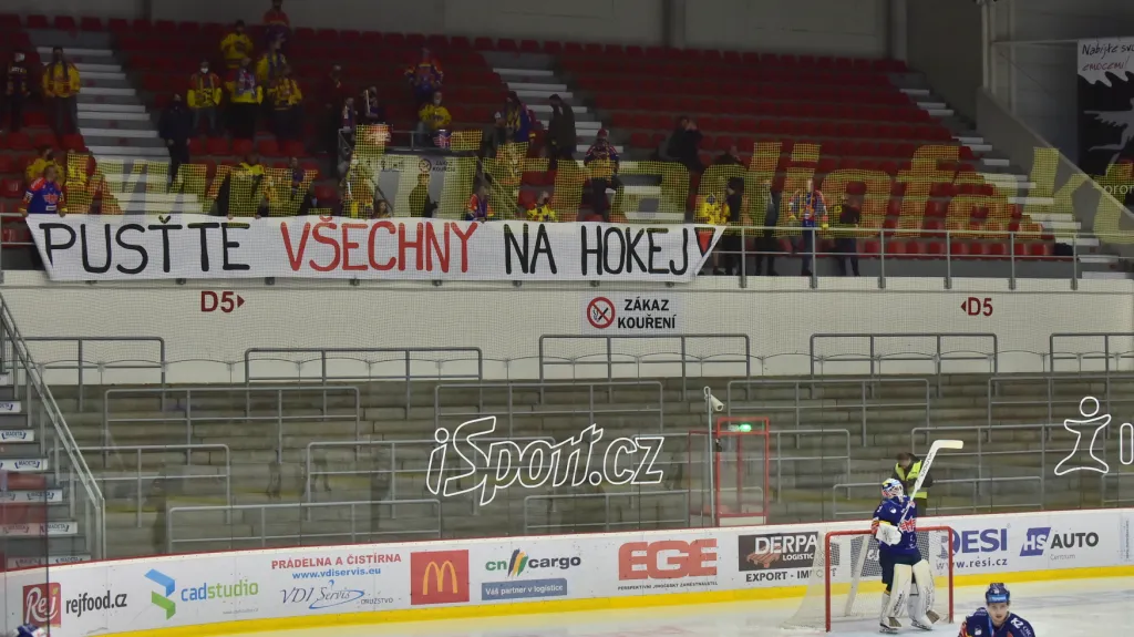 Fanoušci Českých Budějovic na stadionu