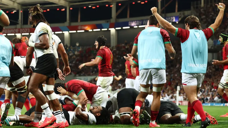 Fidži – Portugalsko: Divoký úvod druhého poločasu a dvě pětky Os Lobos