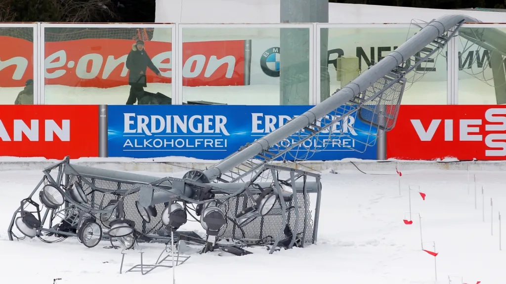 Poražený sloup s osvětlením v Chanty-Mansijsku