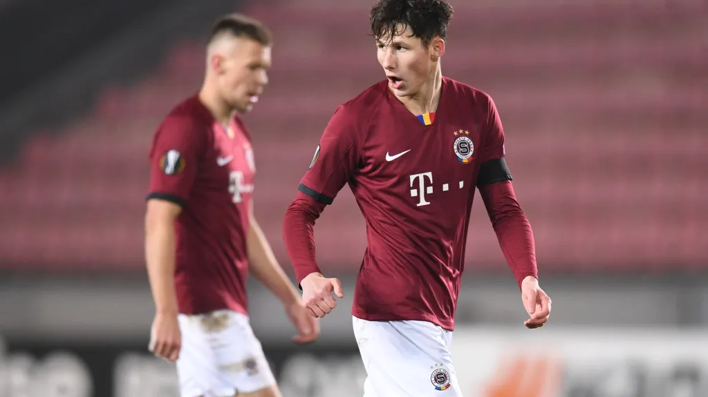 Martin Vitík v utkání proti AC Milán