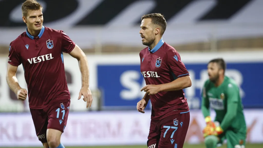 Filip Novák (vpravo) v dresu Trabzonsporu