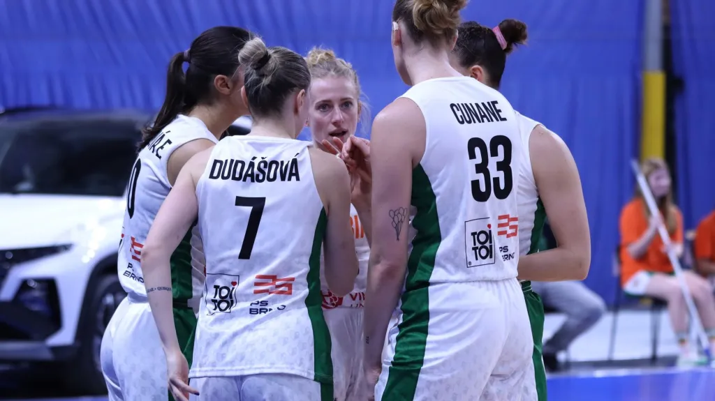 Basketbalistky brněnských Žabin